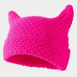 🩷New Women’s Vibrant “Barbie Pink”
Knit Beanie